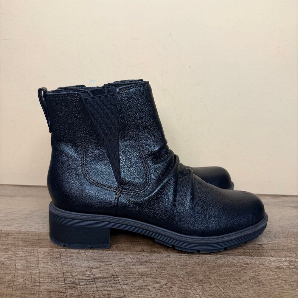 Clarks Hearth Rose black ankle boots women’s size 8 booties shoes